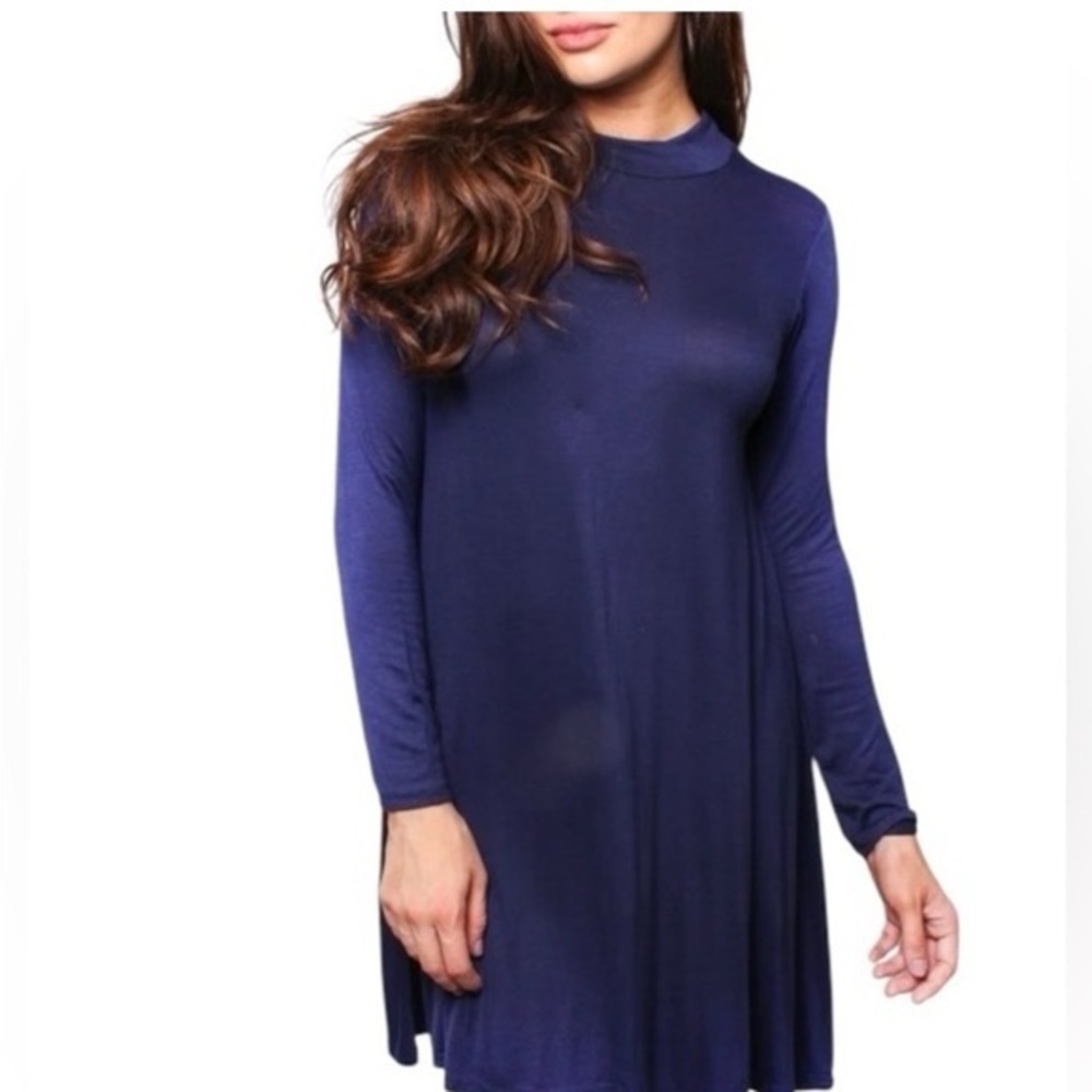 New/RePosh Color Bear Navy l/s mock neck straight line dress.